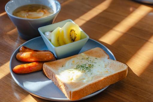 チーズトーストの朝食 チーズトーストの朝食 朝食,洋食,トーストの写真素材