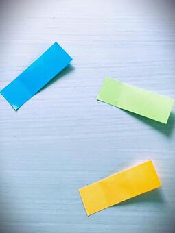 カラフルな付箋（ポストイット）８ 付箋,付箋紙,ポストイットの写真素材