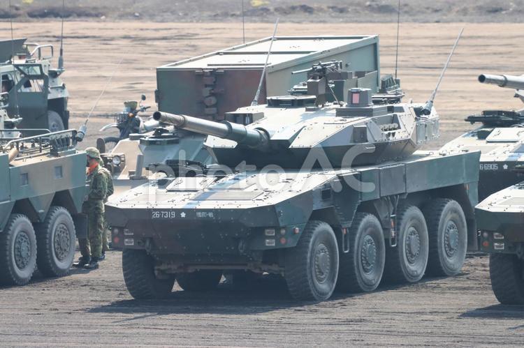 16式機動戦闘車 陸上自衛隊,自衛隊,機動戦闘車の写真素材