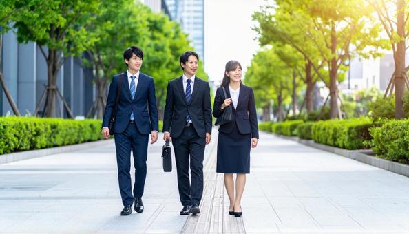 若いビジネスマンチーム 若いビジネスマンチームの写真