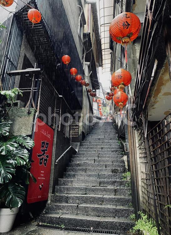 台湾観光地　雨の九份老街の様子 九份,台湾,観光地の写真素材
