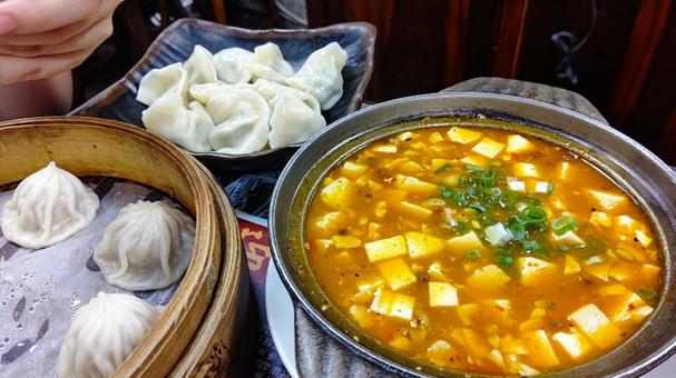 台湾料理 台湾料理 肉まん,点心,台湾の写真素材