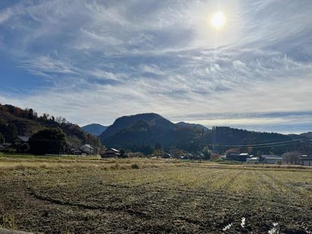 11月　秋の福井県坂井市山奥の景色 秋,ハイキング,山並みの写真素材