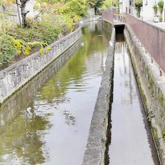 水路 水路,街角,親水空間の写真素材