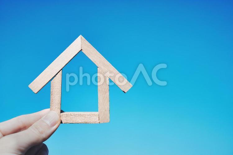 青空と木の住宅 ビジネス,青空,不動産の写真素材