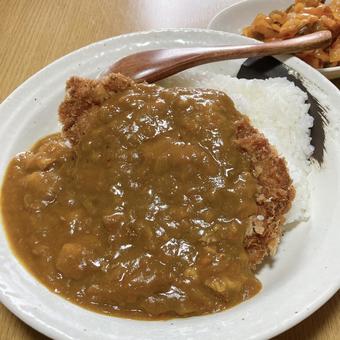 チキンカツカレーの写真
