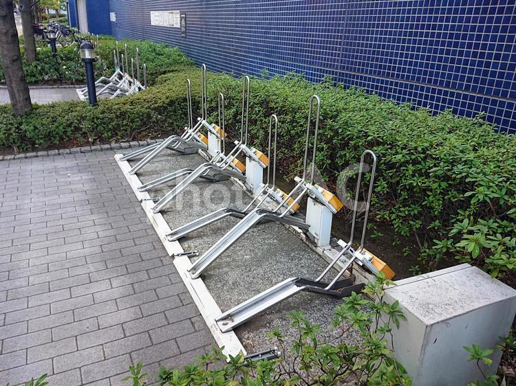 駐輪場 駐輪場,自転車駐輪場,自転車置場の写真素材