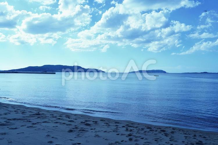 砂浜と海と空 砂浜,海,海岸の写真素材