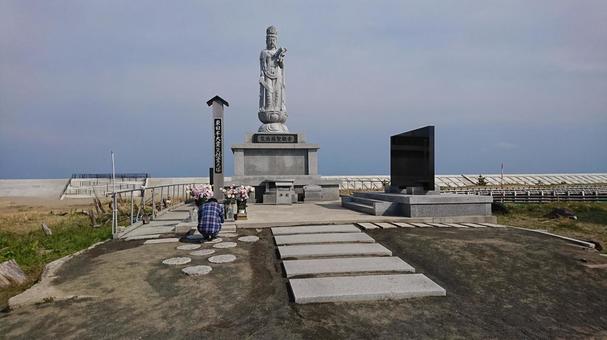 仙台市　荒浜慈聖観音　慰霊碑 仙台,荒浜,慰霊碑の写真素材