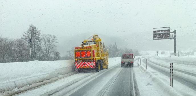 雪の秋田道 雪の秋田道の写真