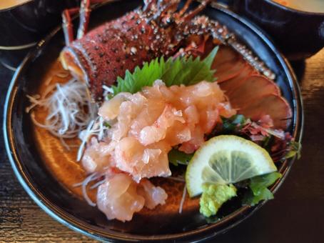 イセエビ丼 イセエビ丼 伊勢海老,和食,新鮮の写真素材