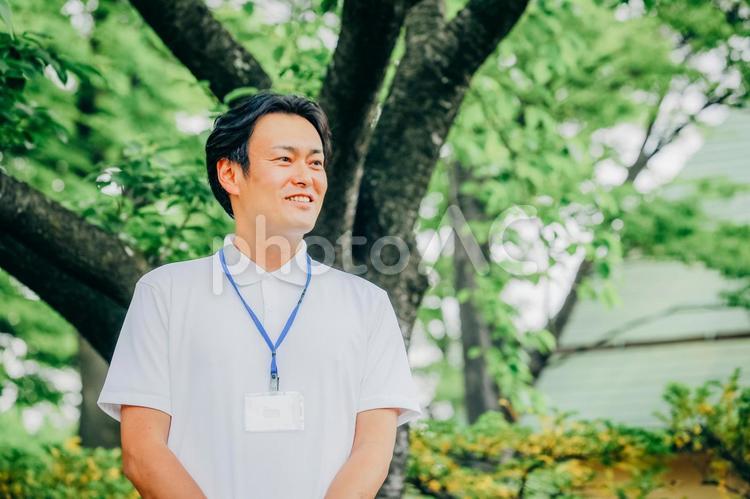 医療・介護・福祉系の男性スタッフ 介護士,ホームヘルパー,作業療法士の写真素材