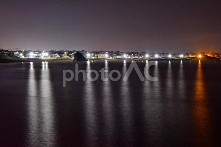 稲佐の浜の夜景 稲佐の浜,国譲り神話,弁天島の写真素材