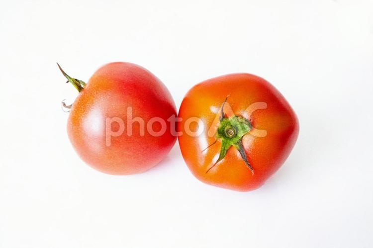 トマト　２玉 トマト,リコピン,野菜の写真素材