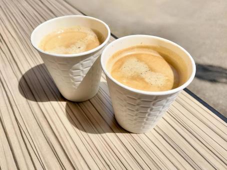 二杯のホットコーヒー 二杯のホットコーヒー ホットコーヒー,珈琲,二杯の写真素材