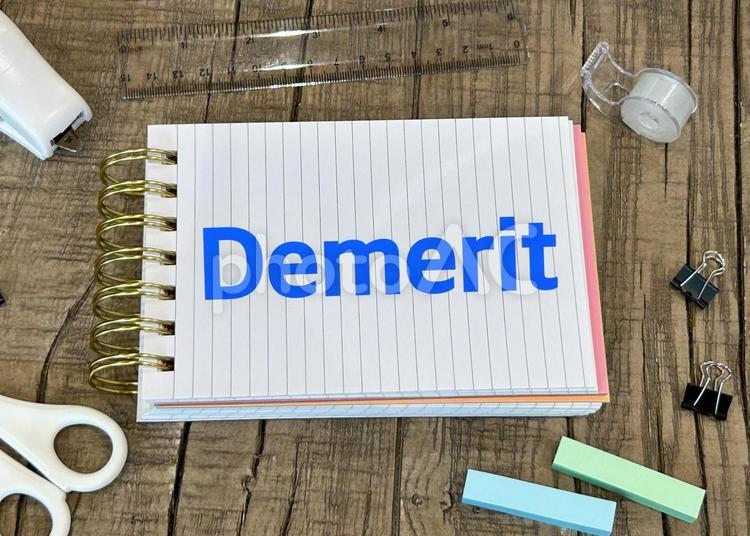 デメリット　demerit デメリット,欠点,短所の写真素材
