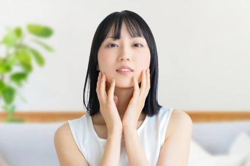 若い女性の美容イメージ 若い女性の美容イメージ 女性,美容,笑顔の写真素材