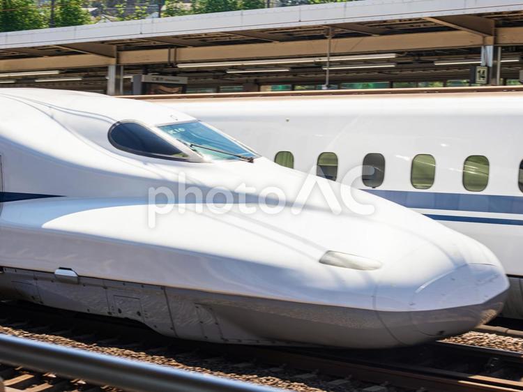 東海道新幹線N700Aのぞみ（追抜き） 東海道新幹線,のぞみ,追抜きの写真素材