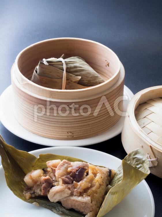 中華ちまきと蒸籠 ちまき,粽,中華の写真素材
