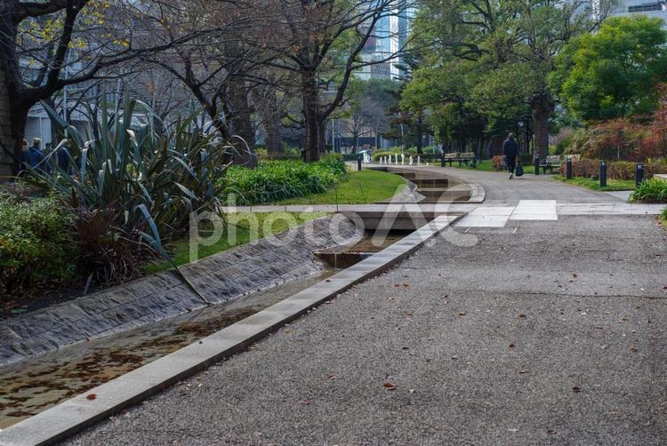 東京赤坂にある東京ミッドタウンの冬風景 季節,広々とした,憩いの場の写真素材