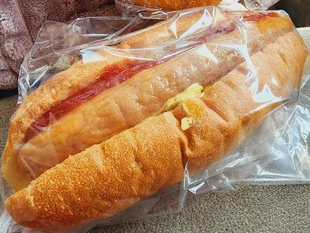 ホットドッグ ホットドッグ 天然酵母パン,ホットドッグ,パンの写真素材