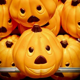 ジャックオランタン型のハロウィンチョコ ジャックオランタン型のハロウィンチョコの写真