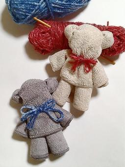 ファイバークロスで作ったテディベア マイクロファイバークロス,テディベア,ぬいぐるみの写真素材
