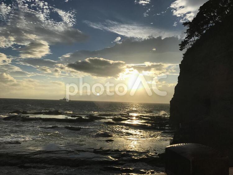 夕暮れの海 日暮れ,水域,浜の写真素材