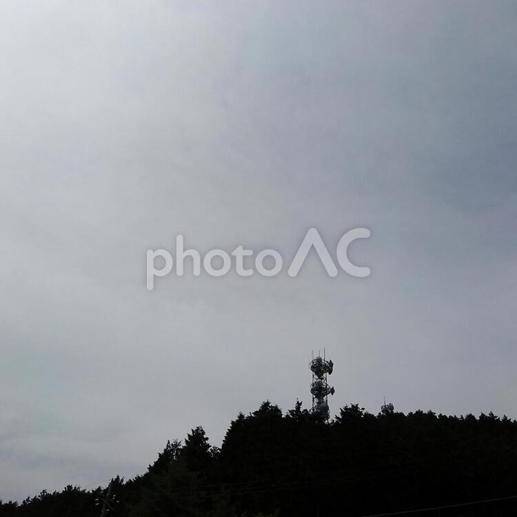 鉄塔がある風景 鉄塔,送電線,電線の写真素材
