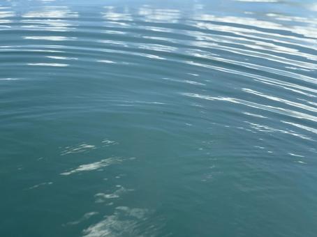 湖面に映る影 波 木崎湖 湖面に映る影 波 木崎湖 sup,木崎湖,長野県の写真素材