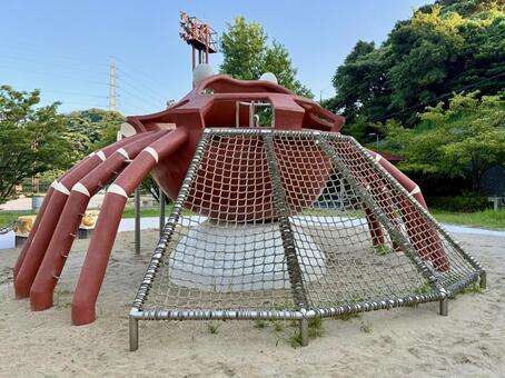 カニを模した遊具　山口県下関市彦島の公園 カニ,彦島公園,蟹の写真素材