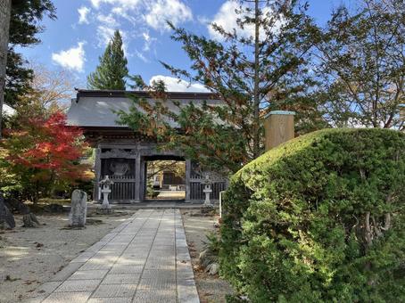 遠野の常堅寺の山門（カッパ淵） 常堅寺,遠野,遠野市の写真素材