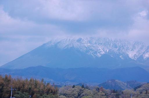 大山 だいせん 冠雪 鳥取県 伯耆富士 大山 だいせん 冠雪 鳥取県 伯耆富士の写真