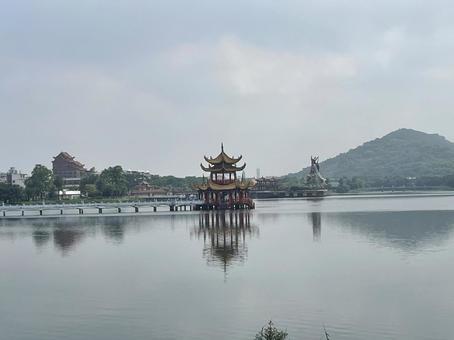 蓮池潭 高雄市 台湾 人口湖 景色 蓮池潭 高雄市 台湾 人口湖 景色 蓮池潭,高雄市,台湾の写真素材