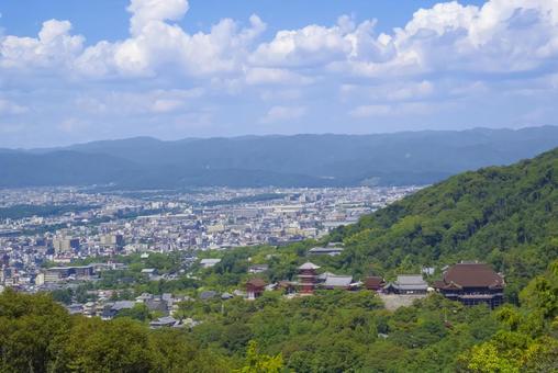 世界遺産 清水寺と京都の街並み 世界遺産 清水寺と京都の街並みの写真