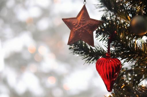 クリスマスツリーとオーナメント クリスマスツリー,クリスマス,xmasの写真素材
