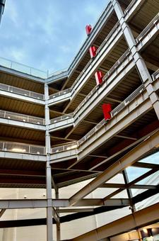 Photo, parking lot, dimensional, steel frame, 