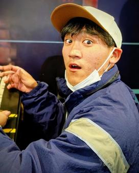 めちゃくちゃ驚く男性 驚き,ビックリ,唖然の写真素材