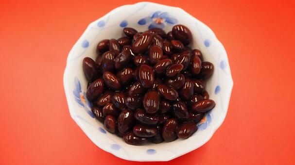 黒豆の甘煮・自家製おせち料理（小鉢） おせち料理,黒豆,甘煮の写真素材