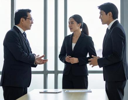 ビジネス－パーソンの激論の写真
