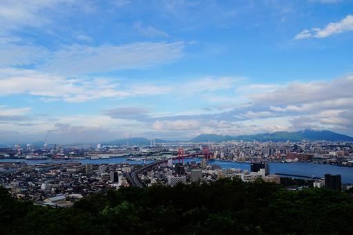 若戸大橋廻りの街並み 工業地帯,若戸大橋,工場の写真素材