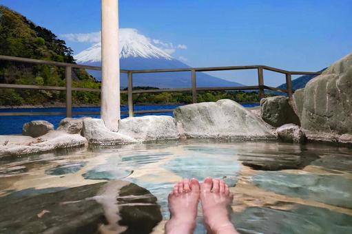 Open-air bath with a view of Mt. Fuji, JPG Open-air bath with a view of Mt. Fuji, hot spring, outdoor bath, bath, JPG