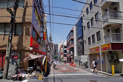 秋葉原2025夏　ジャンク通りにて 秋葉原,電気街,看板の写真素材