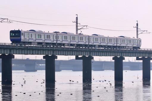 鹿島線「北浦橋梁」の鉄道風景 鹿島線「北浦橋梁」の鉄道風景 鉄道,交通,乗り物の写真素材