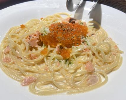 Salmon and salmon roe pasta, JPG Salmon and salmon roe pasta, JPG