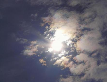雲間からのやわらかい陽射し 雲間からのやわらかい陽射しの写真