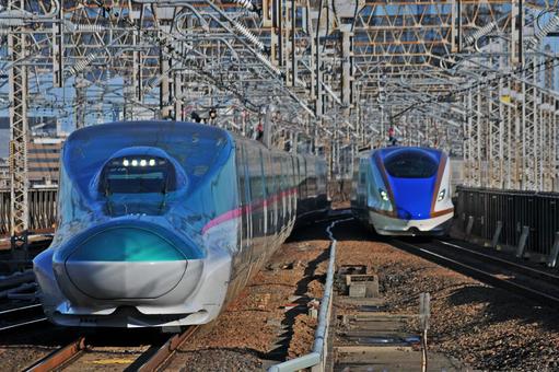 新幹線 E5系 E7系 新幹線 E5系 E7系の写真