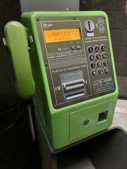 公衆電話 公衆電話,電話ボックス,電話の写真素材