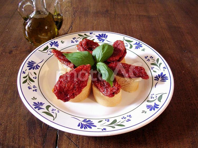 イタリアのドライトマト　オリーブオイル イタリア,ドライトマト,トマトの写真素材