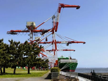 青海コンテナふ頭　周辺の景色 青海コンテナふ頭,港,コンクリートの写真素材